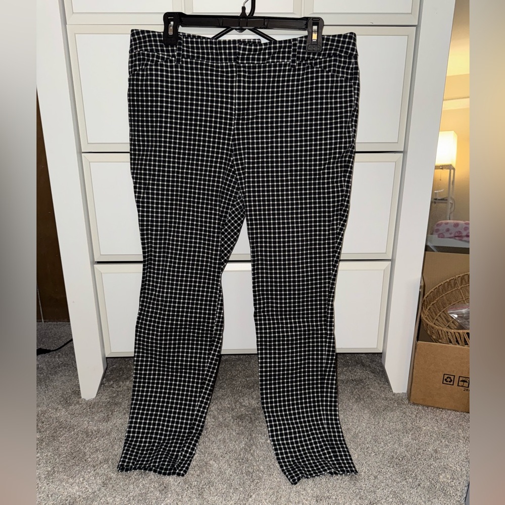 Old Navy Checkered Pixie Pants